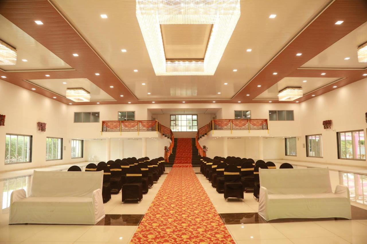The Orange Flag, Phulambri Hotel Ganori Exterior foto